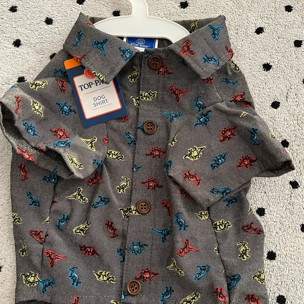 Top Paw Pet Medium Gray & multi colored Dinos dog shirt with Velcro